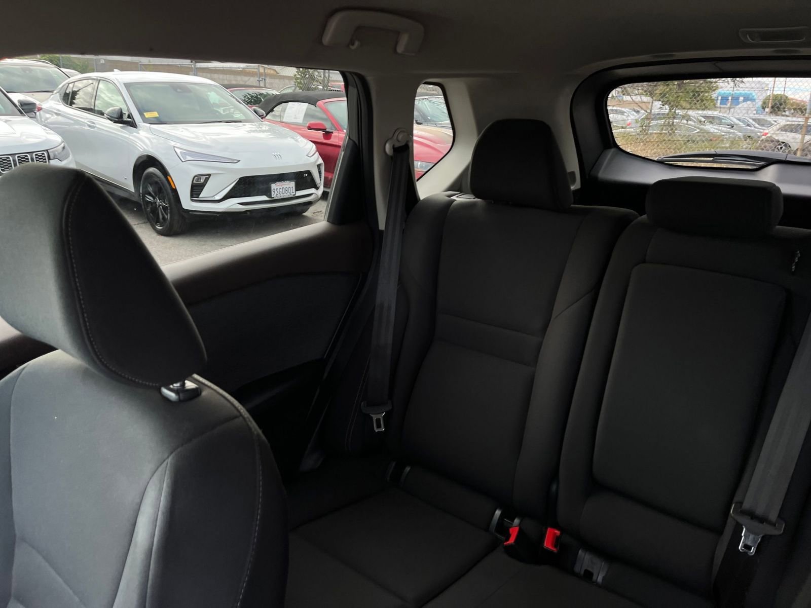Used 2023 Nissan Rogue S AWD/4WD image 39