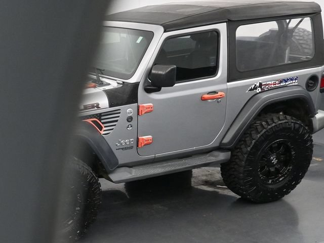Used 2018 Jeep Wrangler Sport AWD/4WD image 24