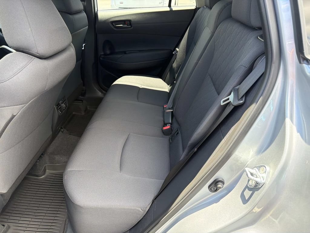 Used 2024 Toyota Corolla Cross LE FWD image 23
