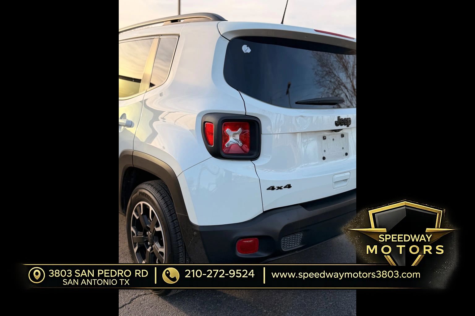 Used 2023 Jeep Renegade Latitude AWD/4WD image 10