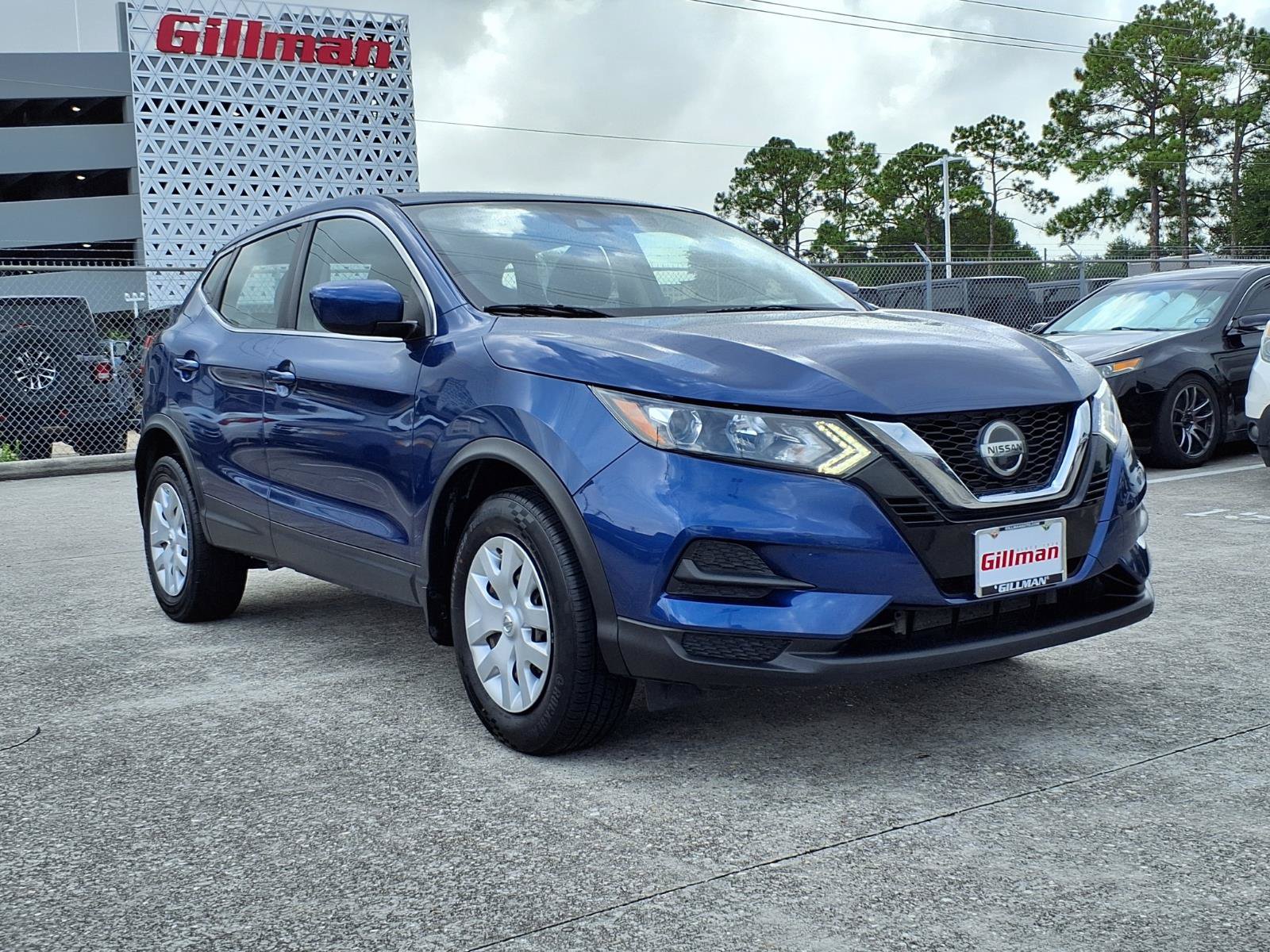 Used 2020 Nissan Rogue Sport S FWD image 2