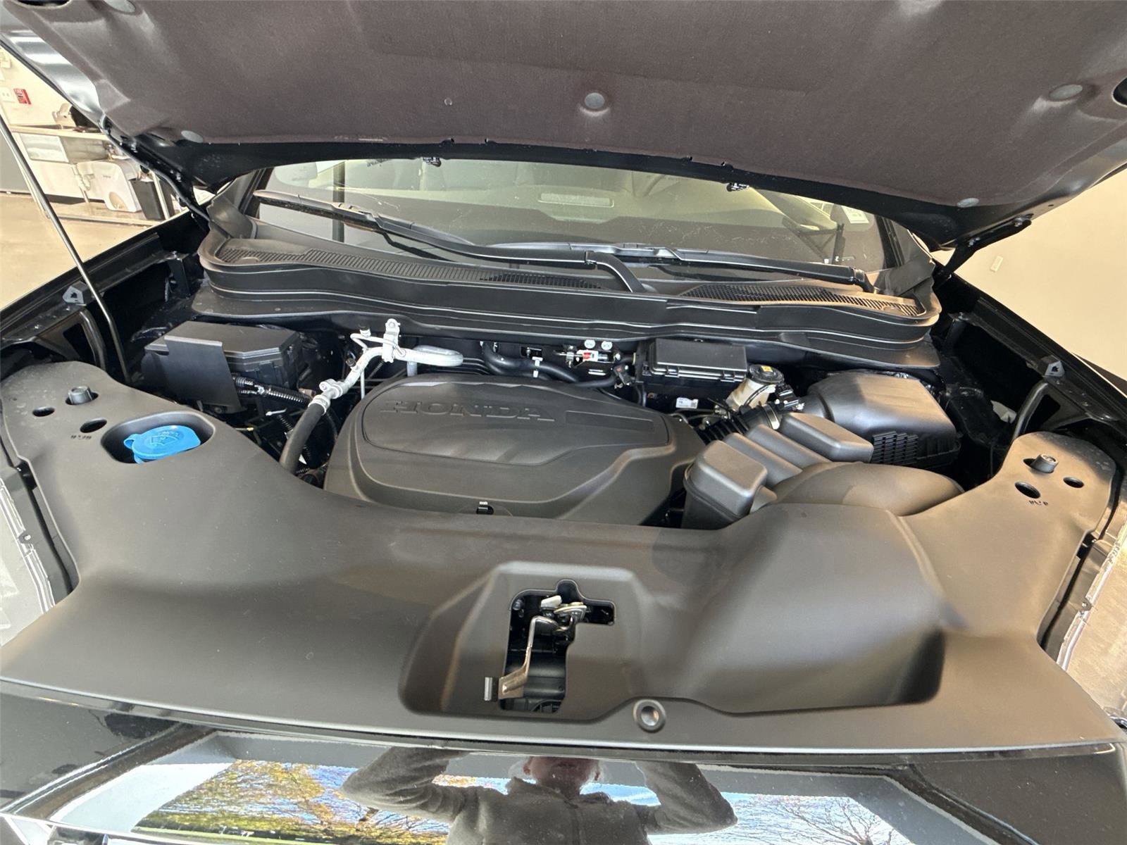 New 2026 Honda Ridgeline Black Edition image 18