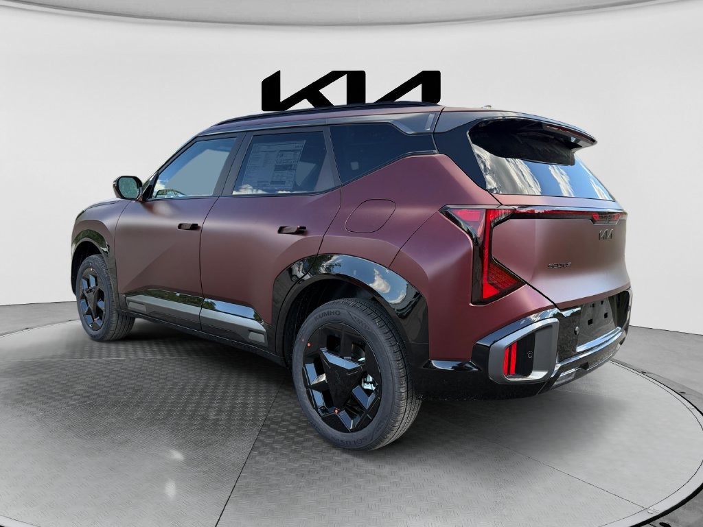 New 2027 Kia Seltos X-Line S w/ X-Line S Premium Package AWD/4WD image 3