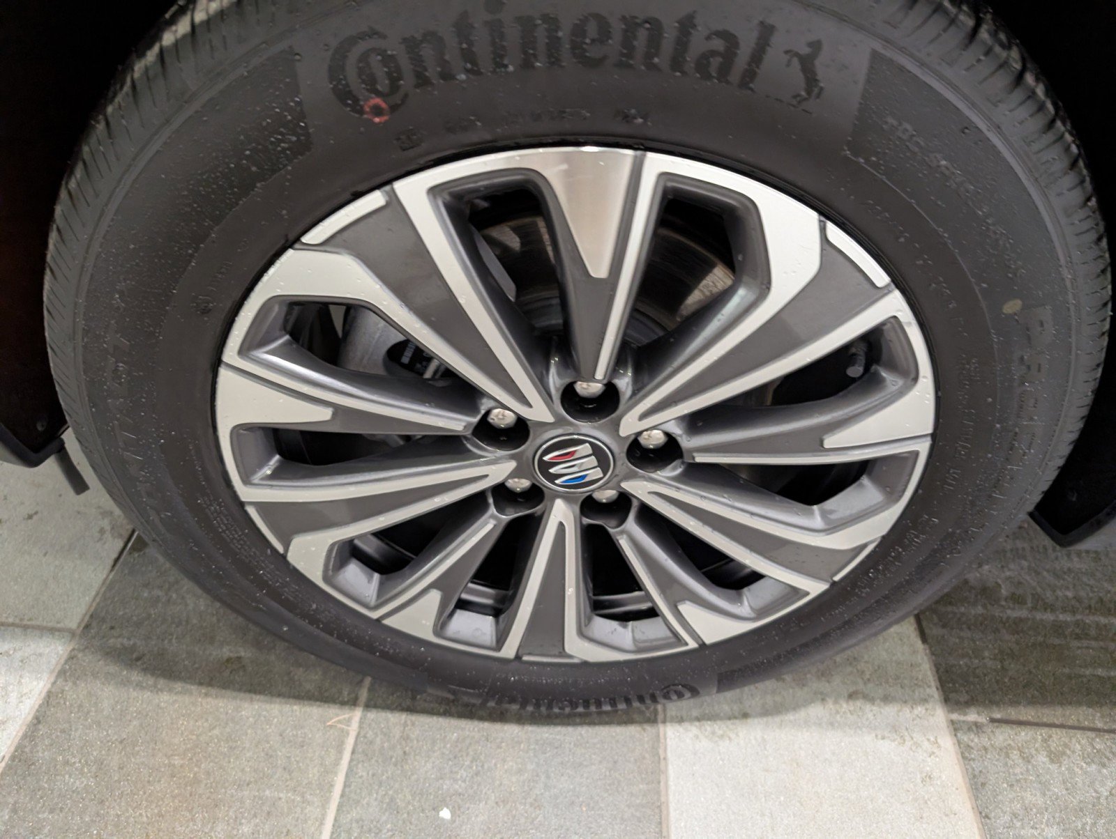 Used 2025 Buick Envision Preferred image 7