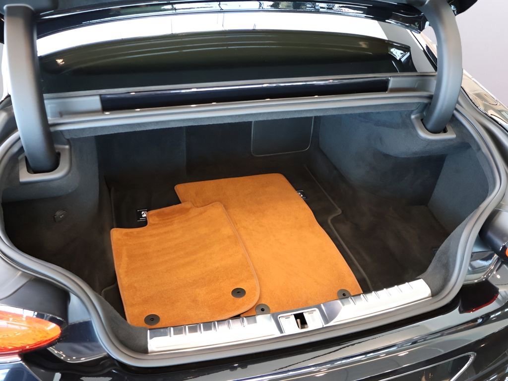 Used 2024 Bentley Continental GT image 17