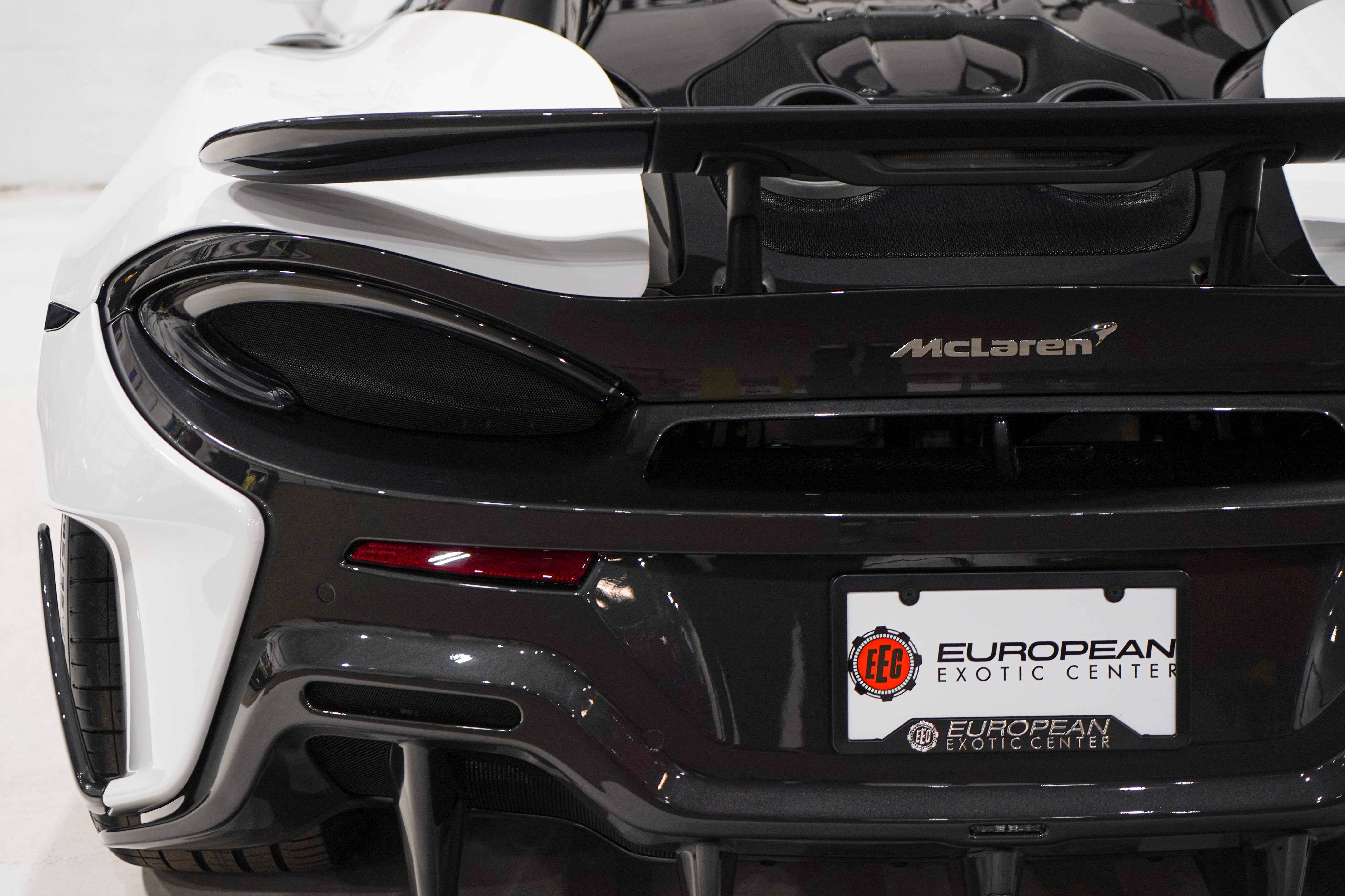 Used 2020 McLaren 600LT Spider RWD image 38