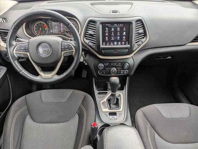 Used 2016 Jeep Cherokee Latitude image 24