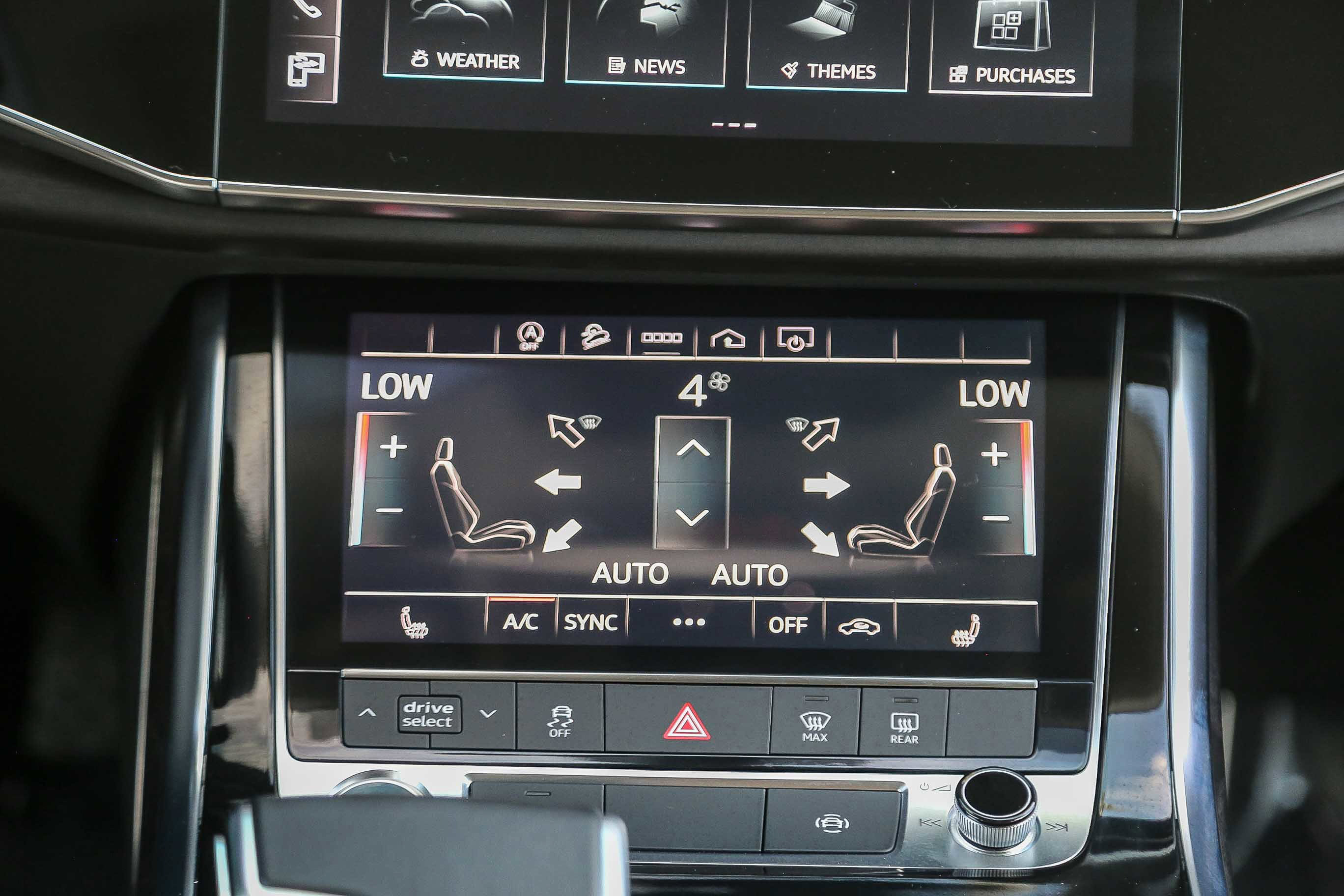 Used 2023 Audi Q8 Premium image 18