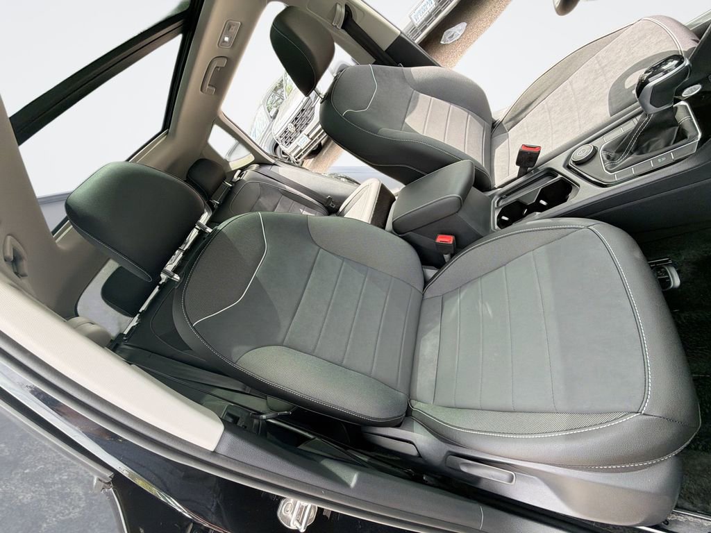 Used 2024 Volkswagen Taos SE AWD/4WD image 26