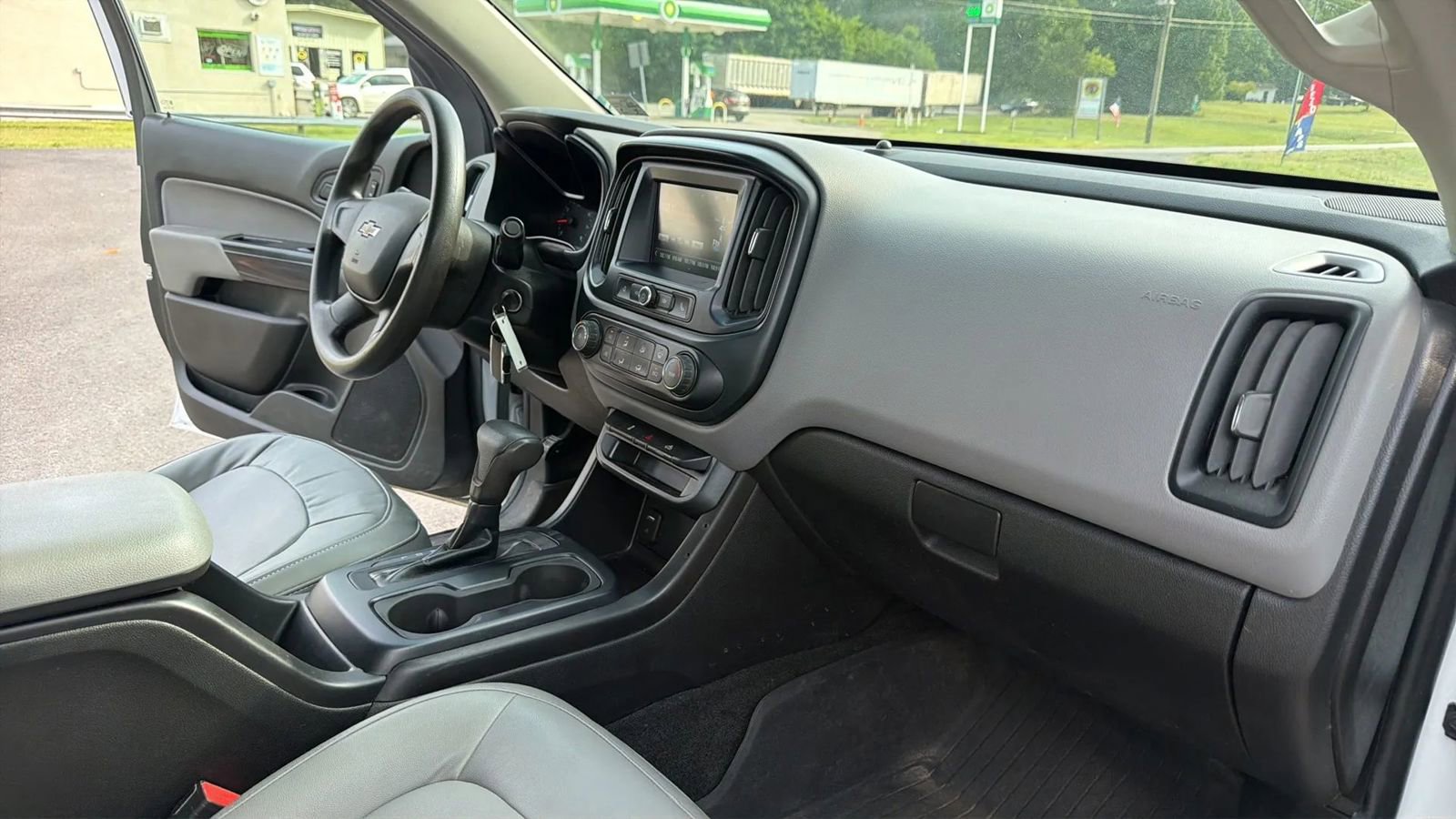 Used 2018 Chevrolet Colorado W/T AWD/4WD image 42