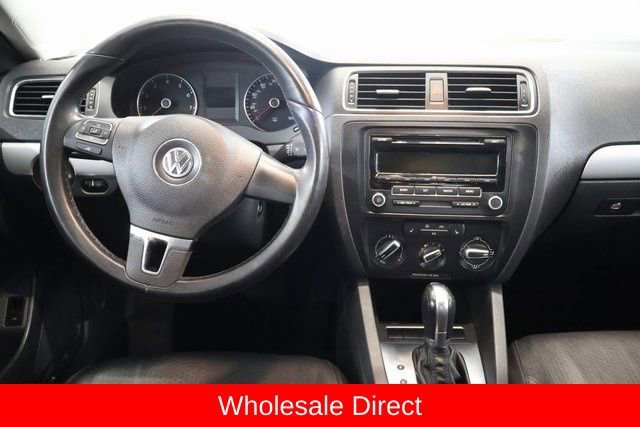 Used 2013 Volkswagen Jetta SE FWD image 12