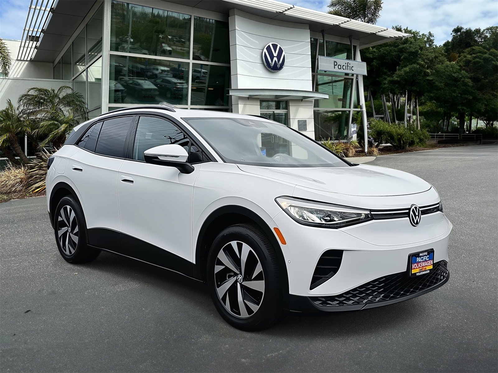 Certified 2023 Volkswagen ID.4 Standard image 3