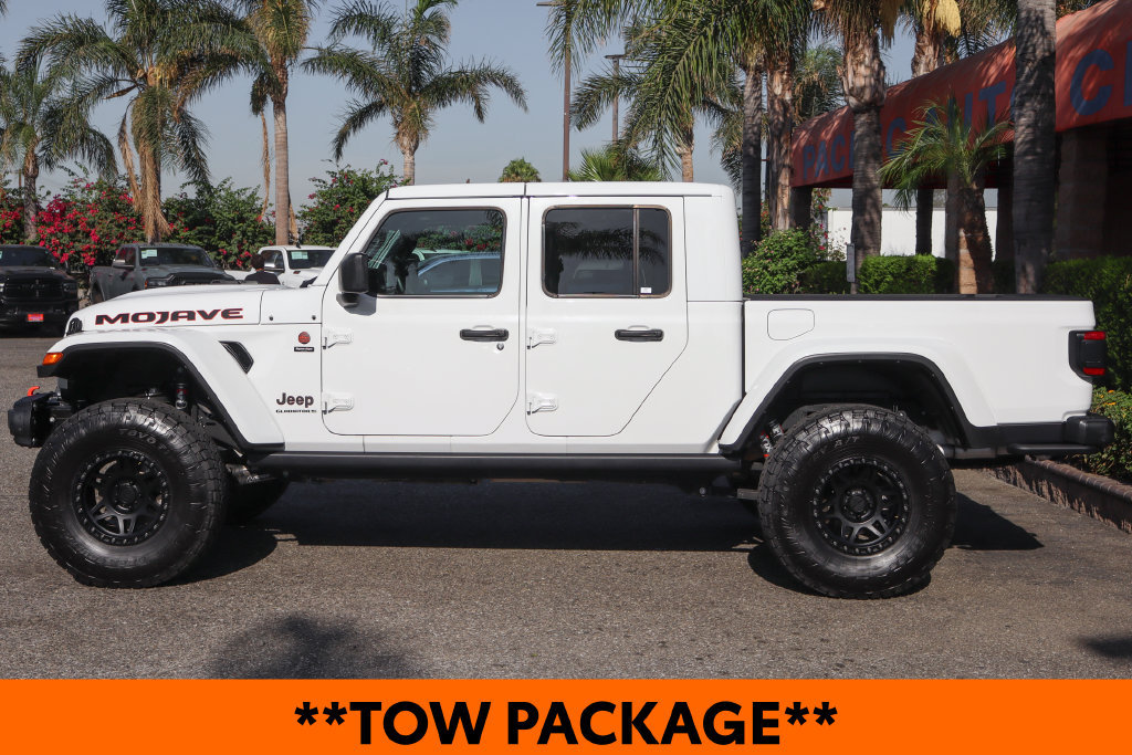 Used 2024 Jeep Gladiator Mojave AWD/4WD image 5