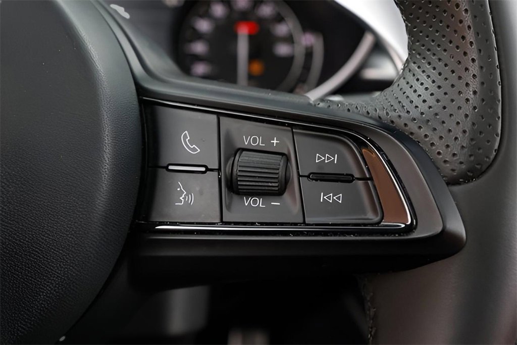 Used 2023 Alfa Romeo Stelvio Veloce image 37