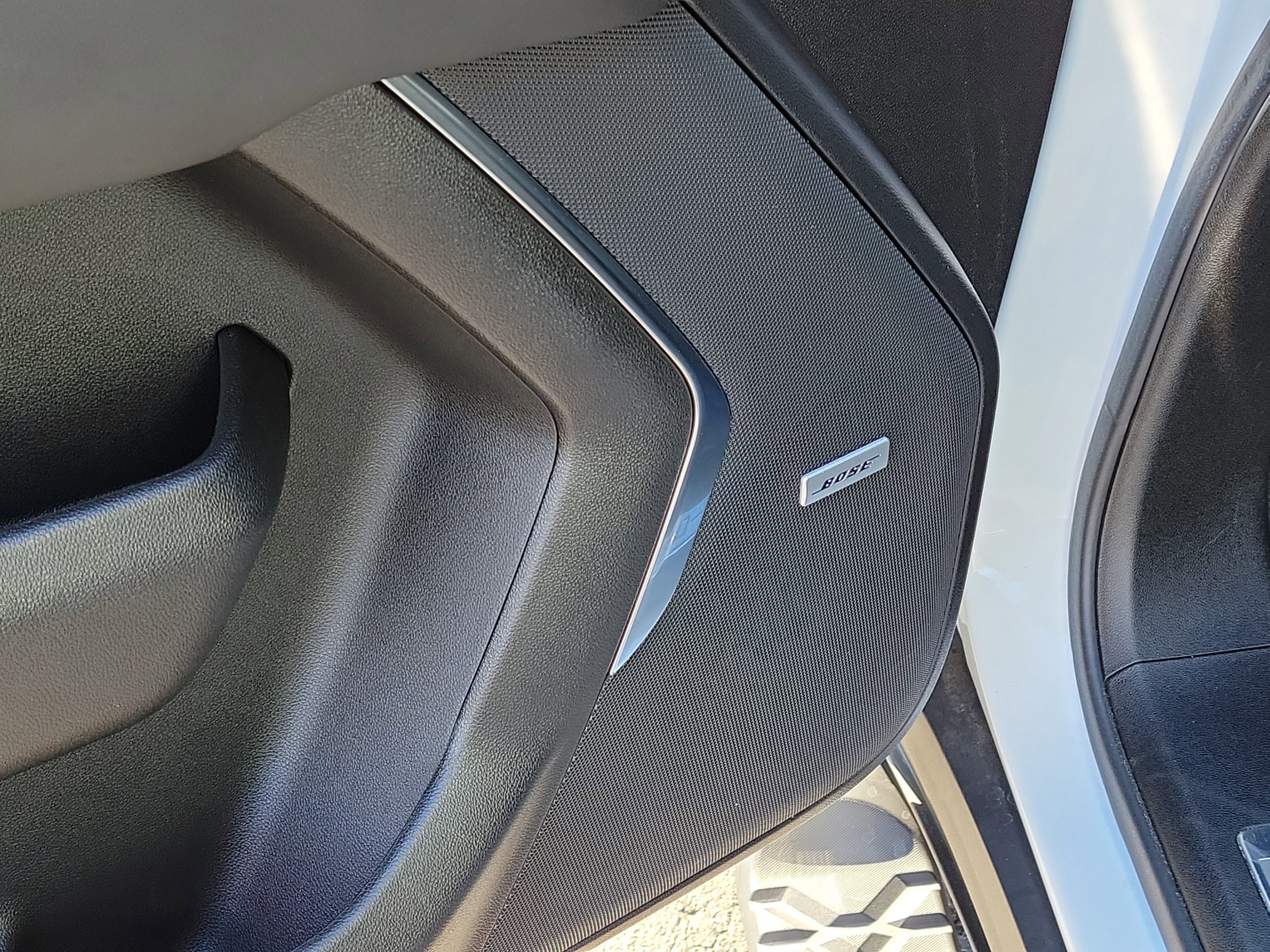 Used 2024 Chevrolet Tahoe Z71 w/ Luxury Package image 21