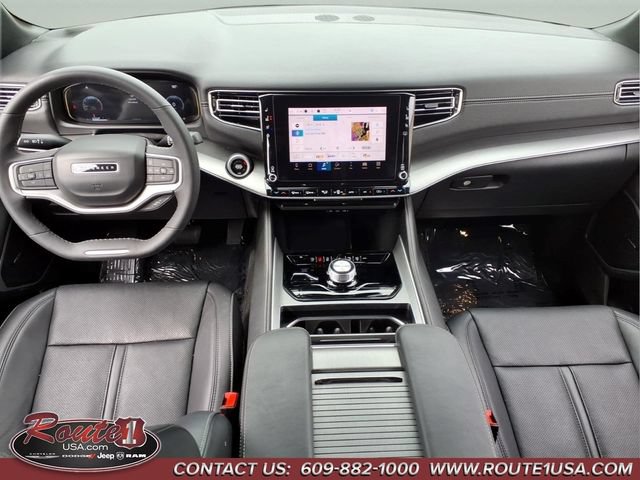 Used 2025 Jeep Wagoneer Series II AWD/4WD image 25