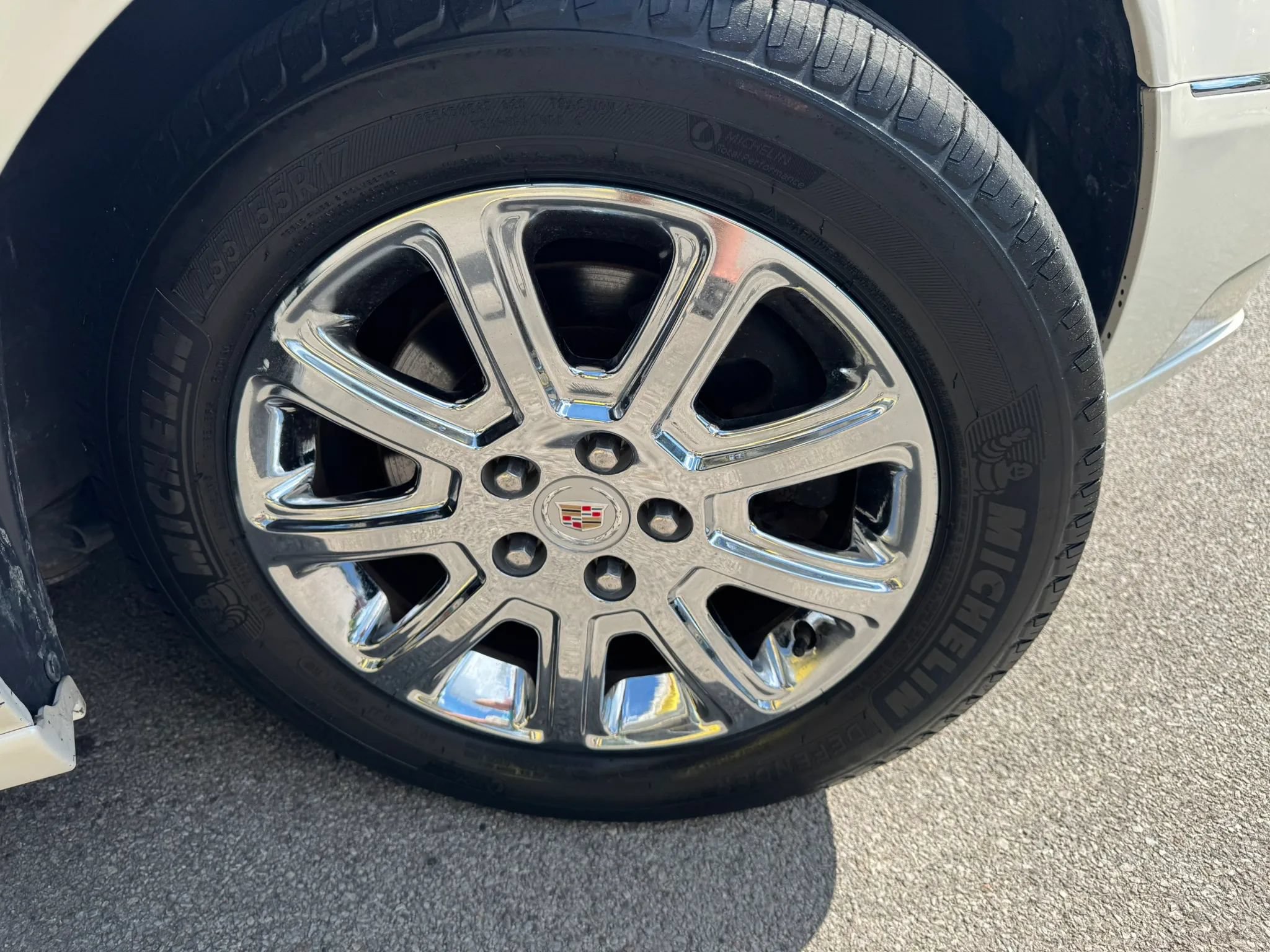Used 2008 Cadillac DTS FWD image 24