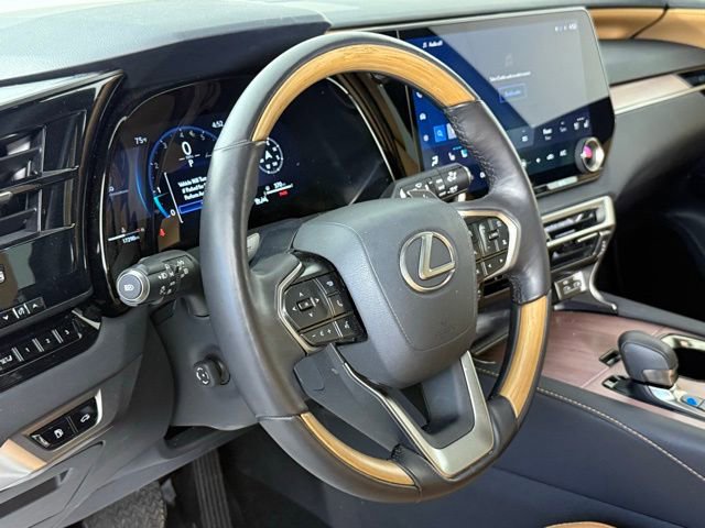 Used 2025 Lexus RX 350 Premium w/ Accessory Package (Z1) image 17