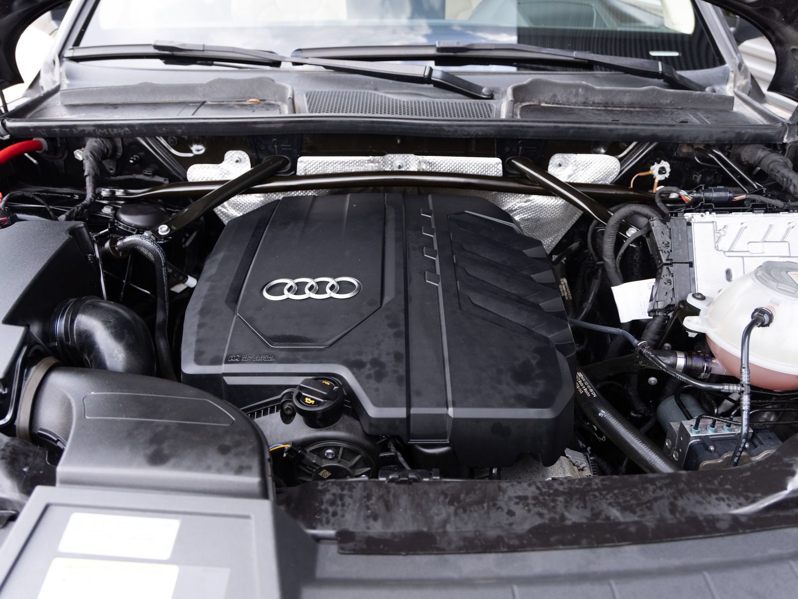 Used 2021 Audi Q5 Prestige w/ Prestige Package AWD/4WD image 35