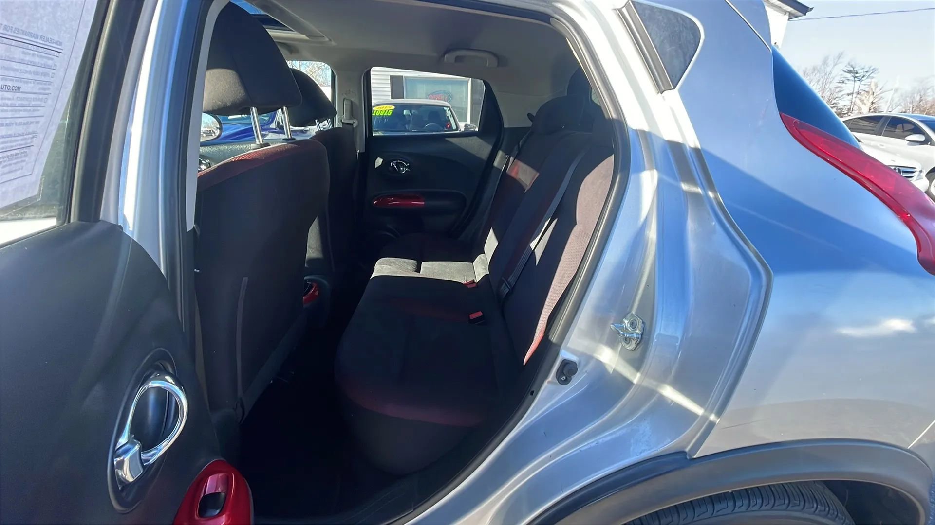 Used 2014 Nissan Juke SV image 17