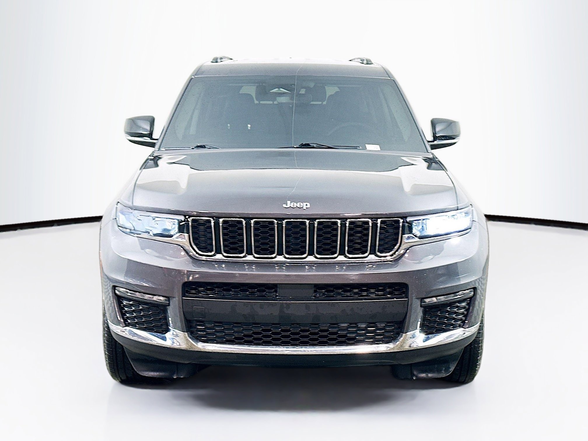 Used 2023 Jeep Grand Cherokee L Limited image 2
