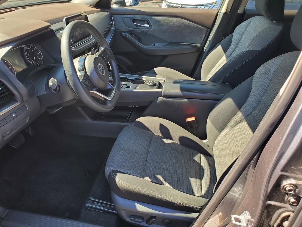 Used 2021 Nissan Rogue SV image 15