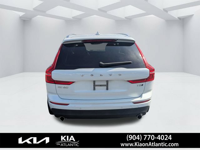 Used 2019 Volvo XC60 T5 Momentum w/ Multimedia Package AWD/4WD image 4