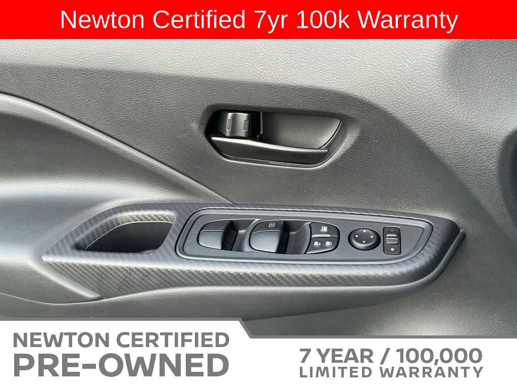 Used 2025 Nissan Versa S w/ Trunk Package FWD image 33