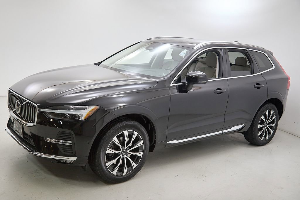 Certified 2023 Volvo XC60 B5 Plus w/ Climate Package image 6