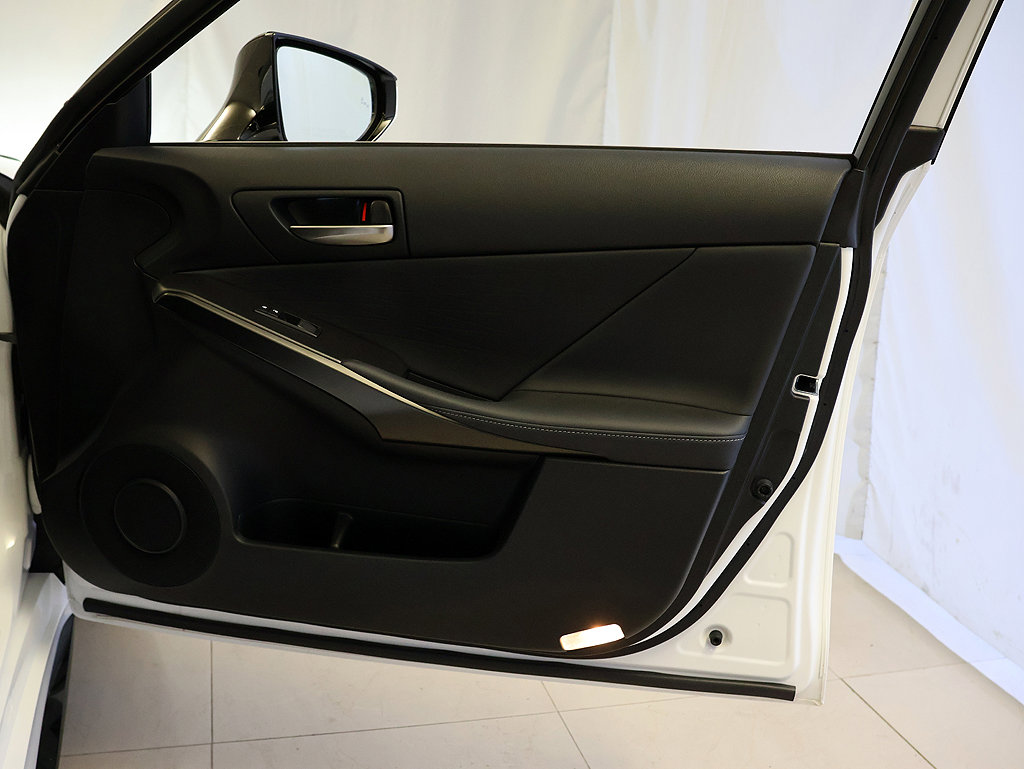 Used 2023 Lexus IS 350 F Sport AWD/4WD image 34