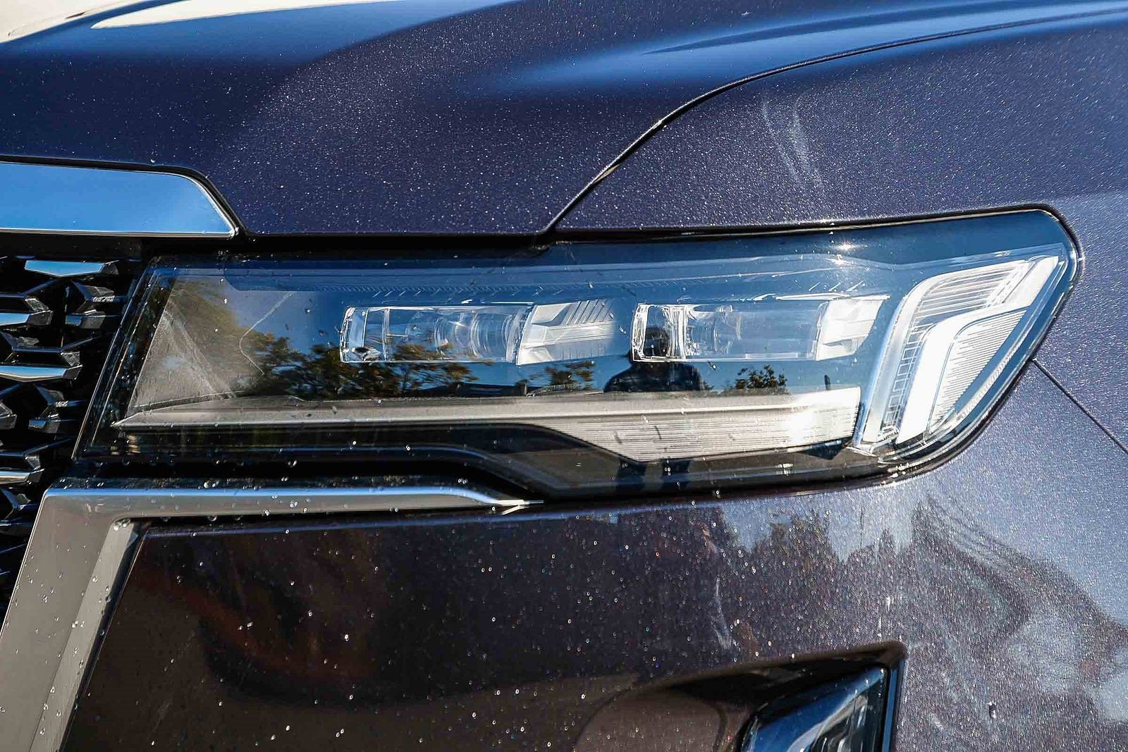 Used 2022 Cadillac Escalade ESV Luxury image 7