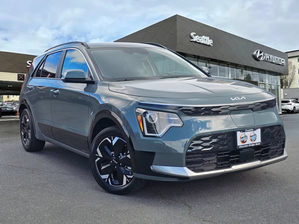 Used 2025 Kia Niro Wind w/ Wind Preserve Package