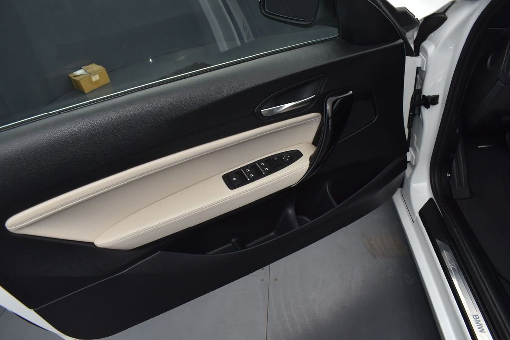 Used 2018 BMW 230i Convertible RWD image 9