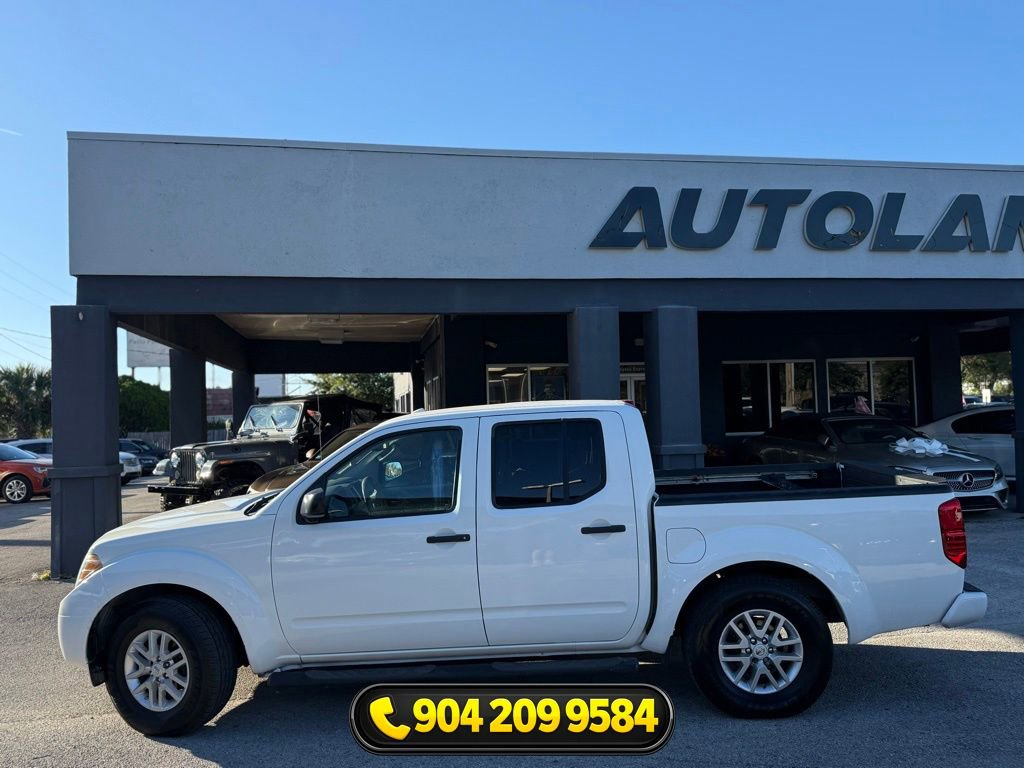 Used 2015 Nissan Frontier SV w/ SV Value Truck Package RWD image 2