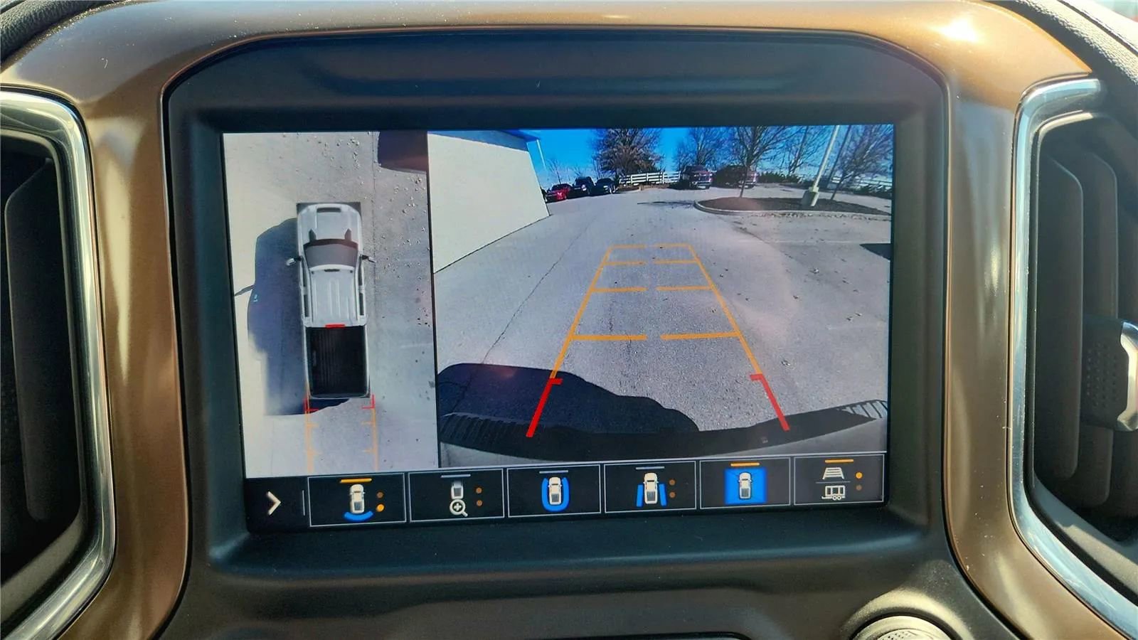 Used 2022 Chevrolet Silverado 3500 High Country w/ Safety Package II image 24