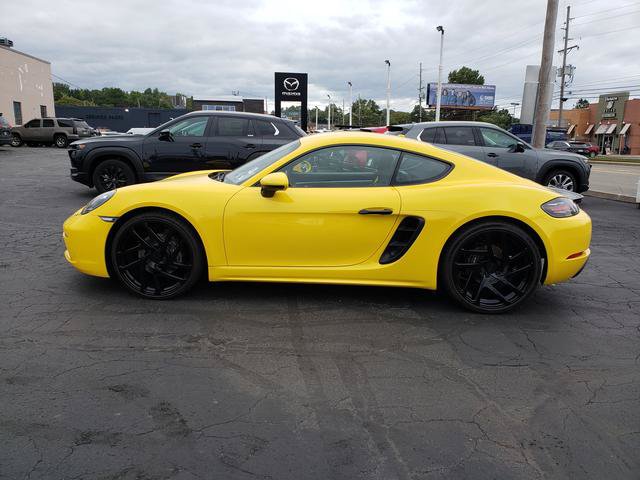 Used 2019 Porsche 718 Cayman RWD image 7