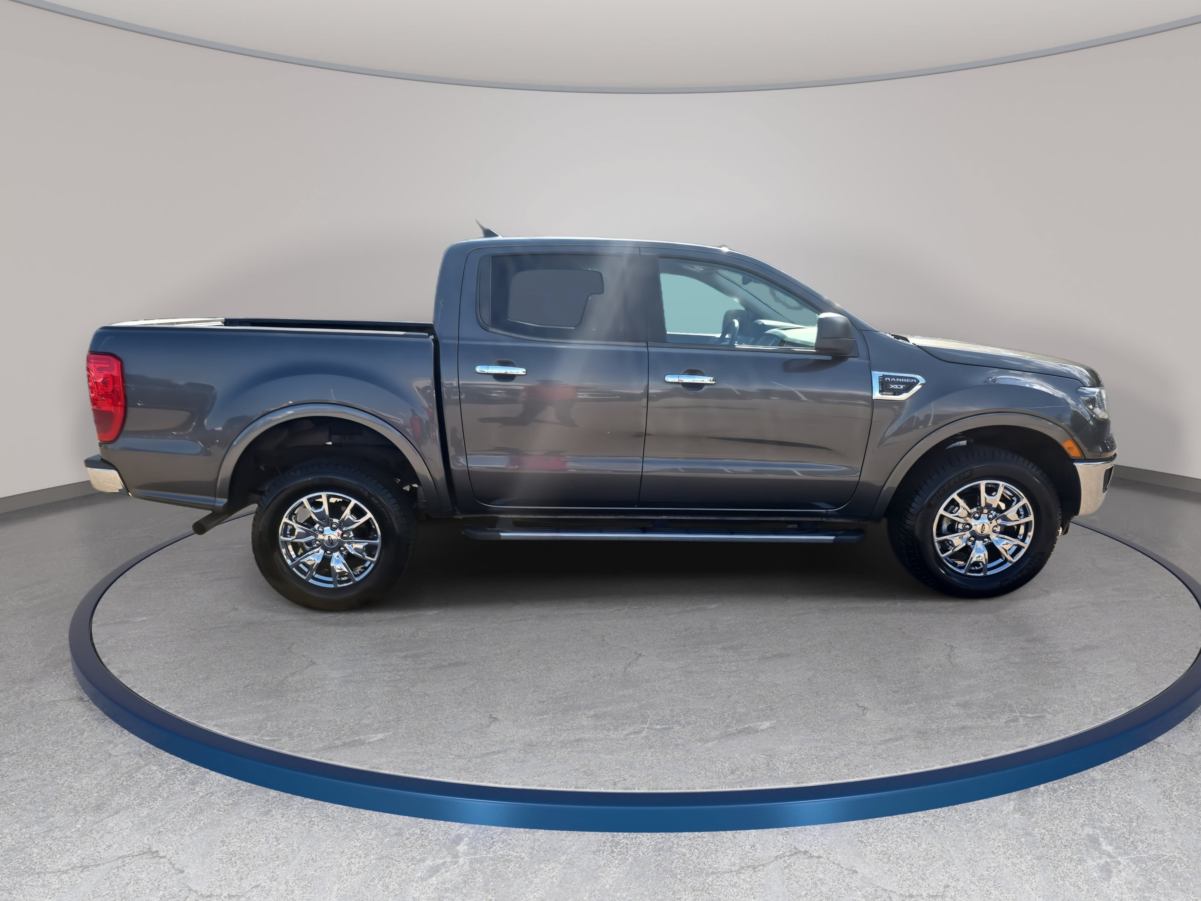 Used 2019 Ford Ranger XLT w/ Equipment Group 302A Luxury RWD image 4