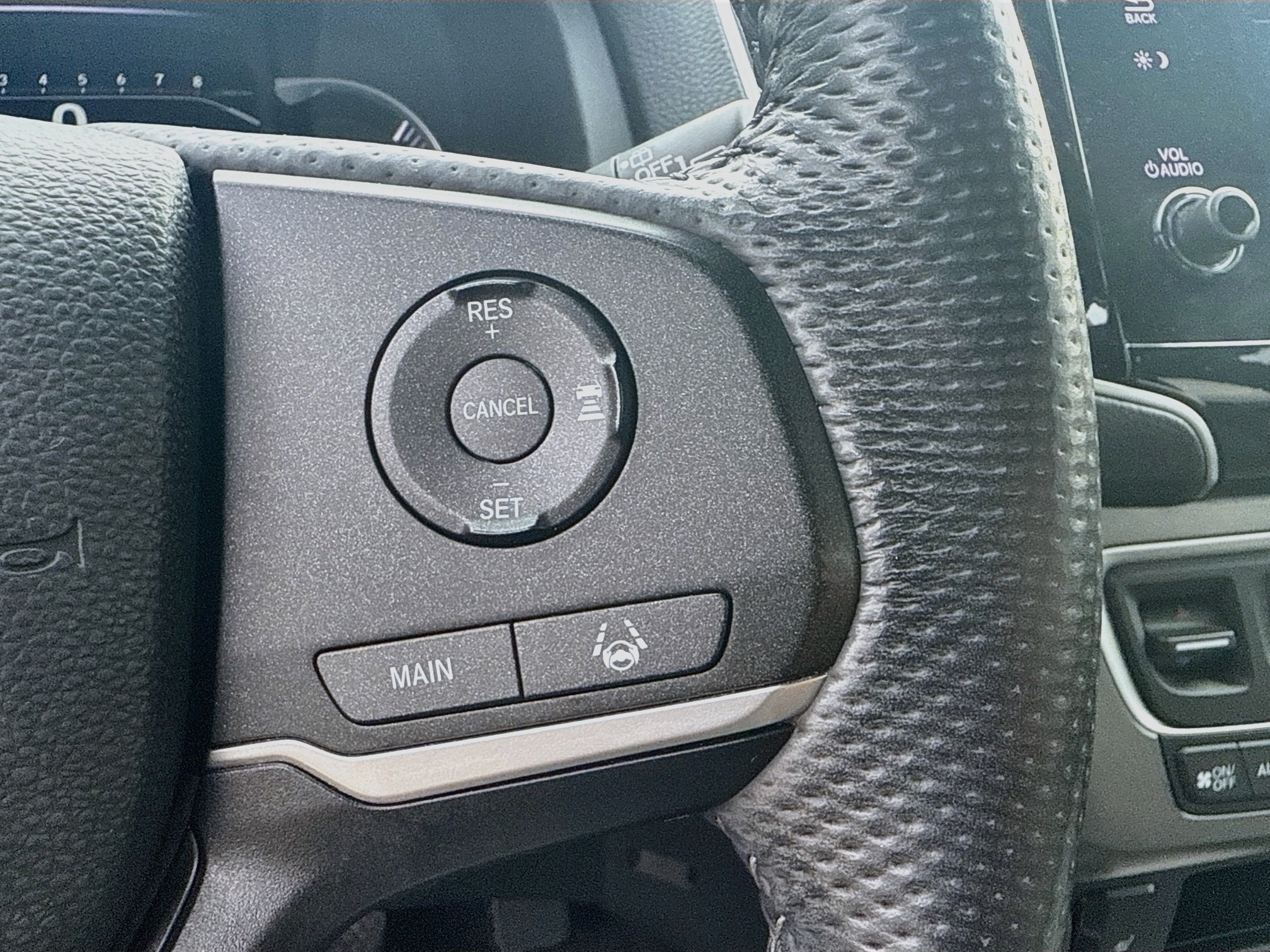 Used 2023 Honda Passport EX-L image 37