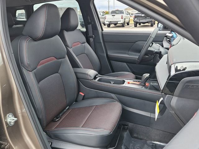 New 2026 Nissan Kicks SR image 17