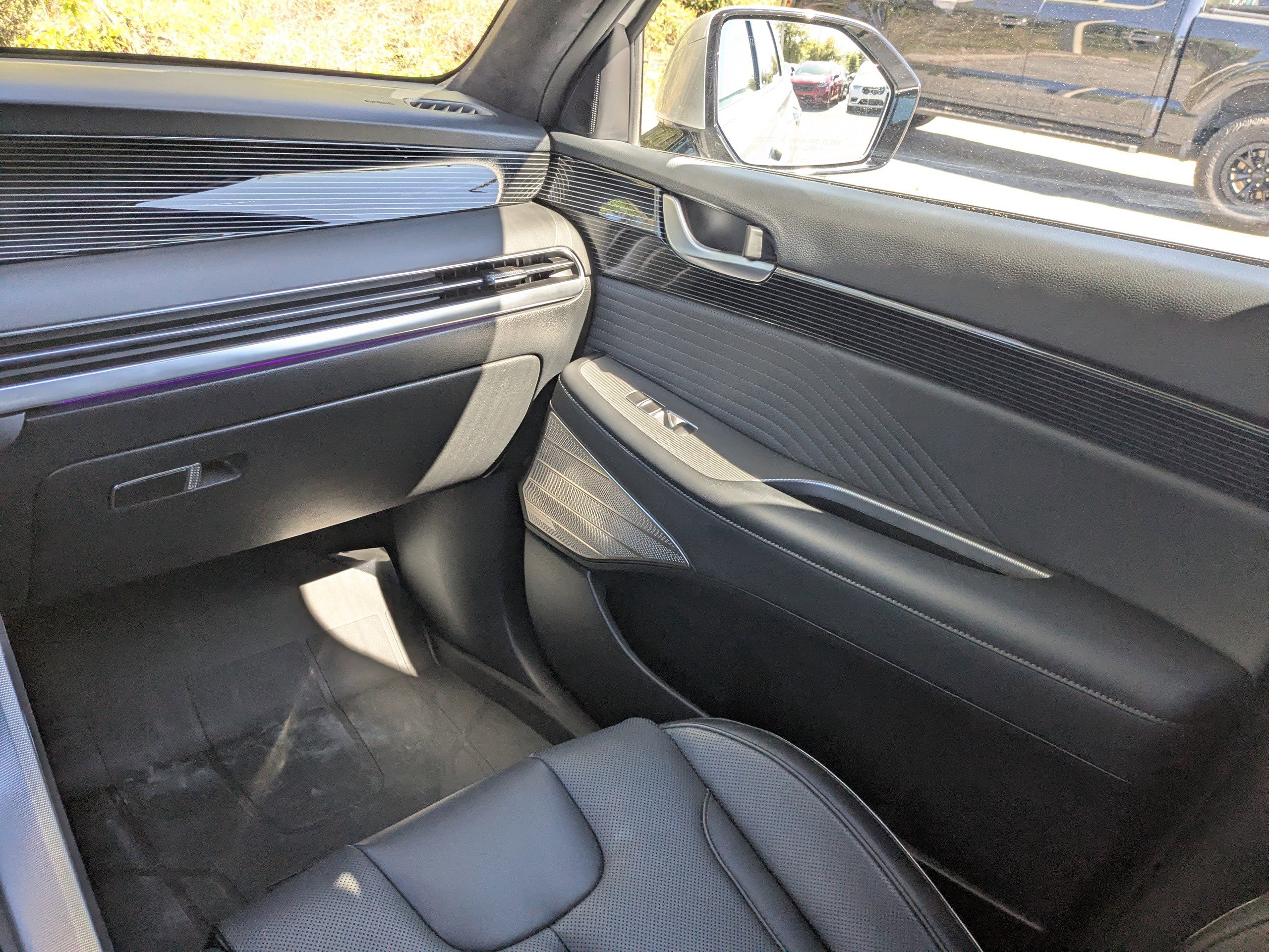 Used 2025 Hyundai Palisade Calligraphy image 16