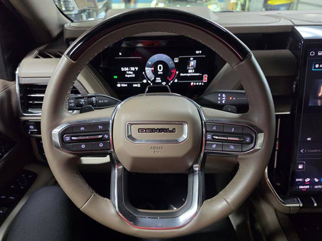 Certified 2025 GMC Yukon XL Denali w/ Advanced Technology Package AWD/4WD image 17