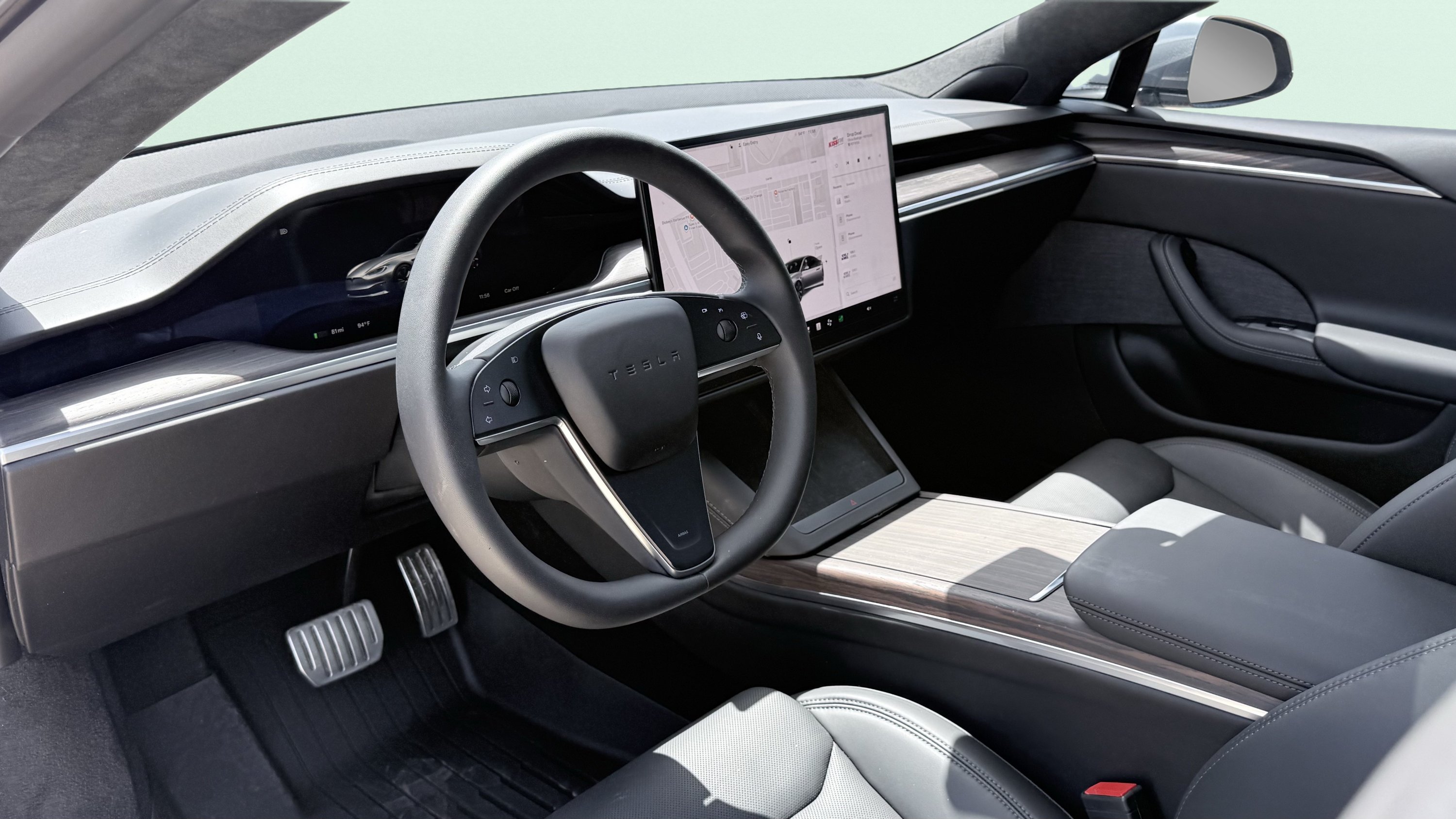 Used 2025 Tesla Model S AWD/4WD image 25