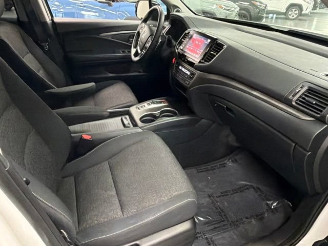 Used 2023 Honda Ridgeline Sport image 9
