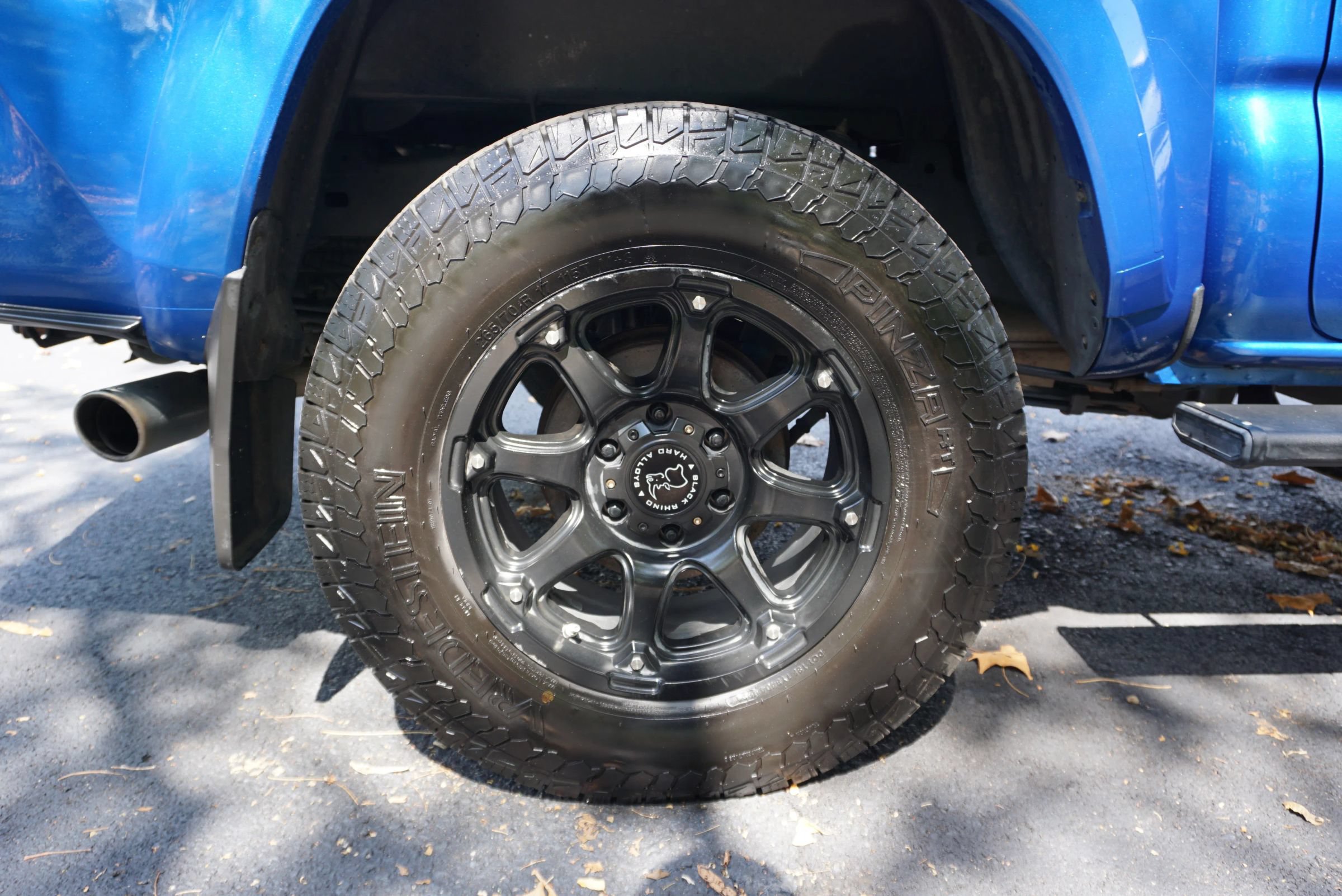 Used 2017 Toyota Tacoma TRD Sport w/ Tow Package (A/T) AWD/4WD image 35