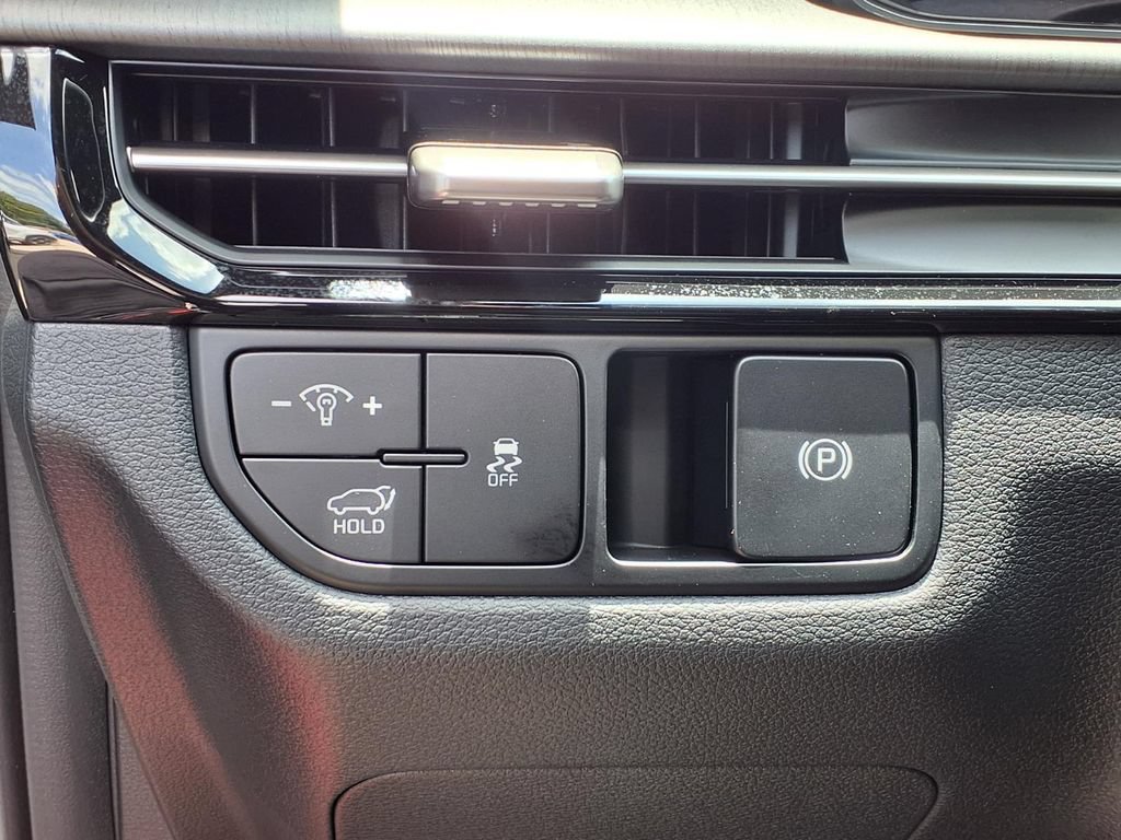 New 2026 Kia Sportage X-Line w/ X-Line Premium Package AWD/4WD image 10