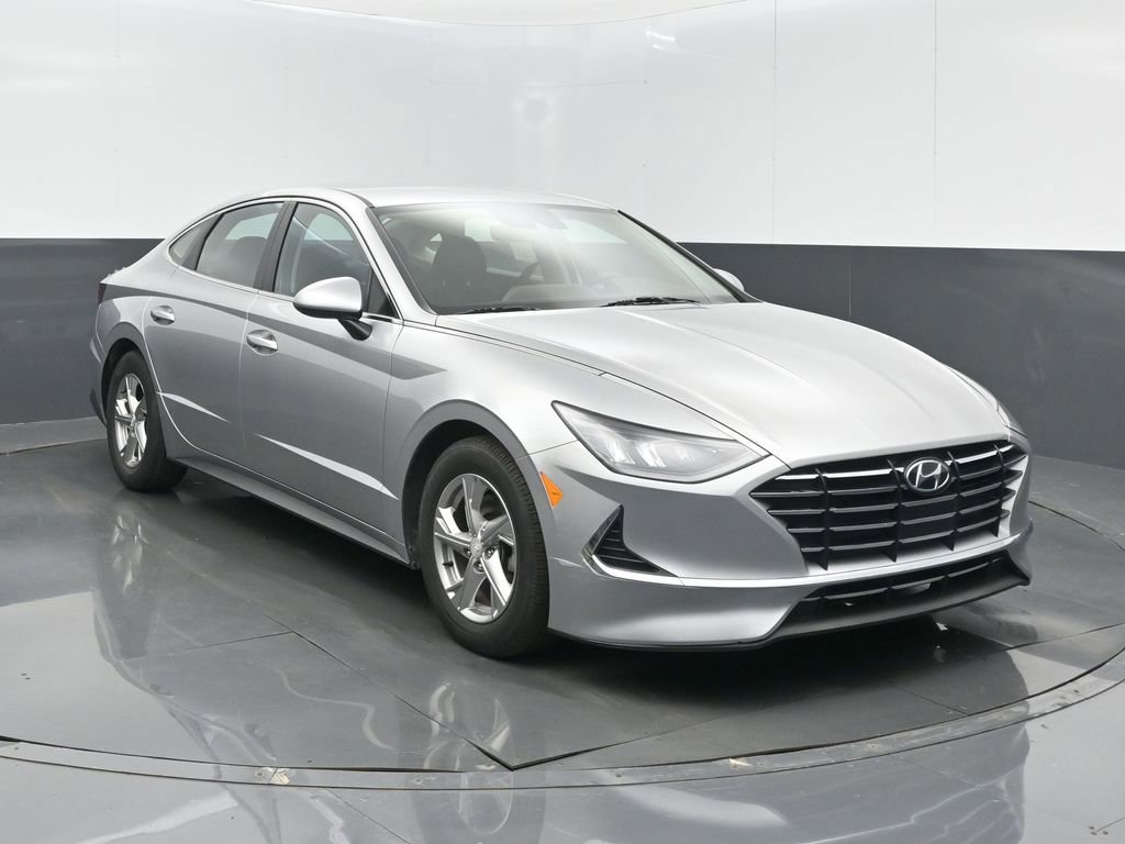 Used 2021 Hyundai Sonata SE FWD image 2
