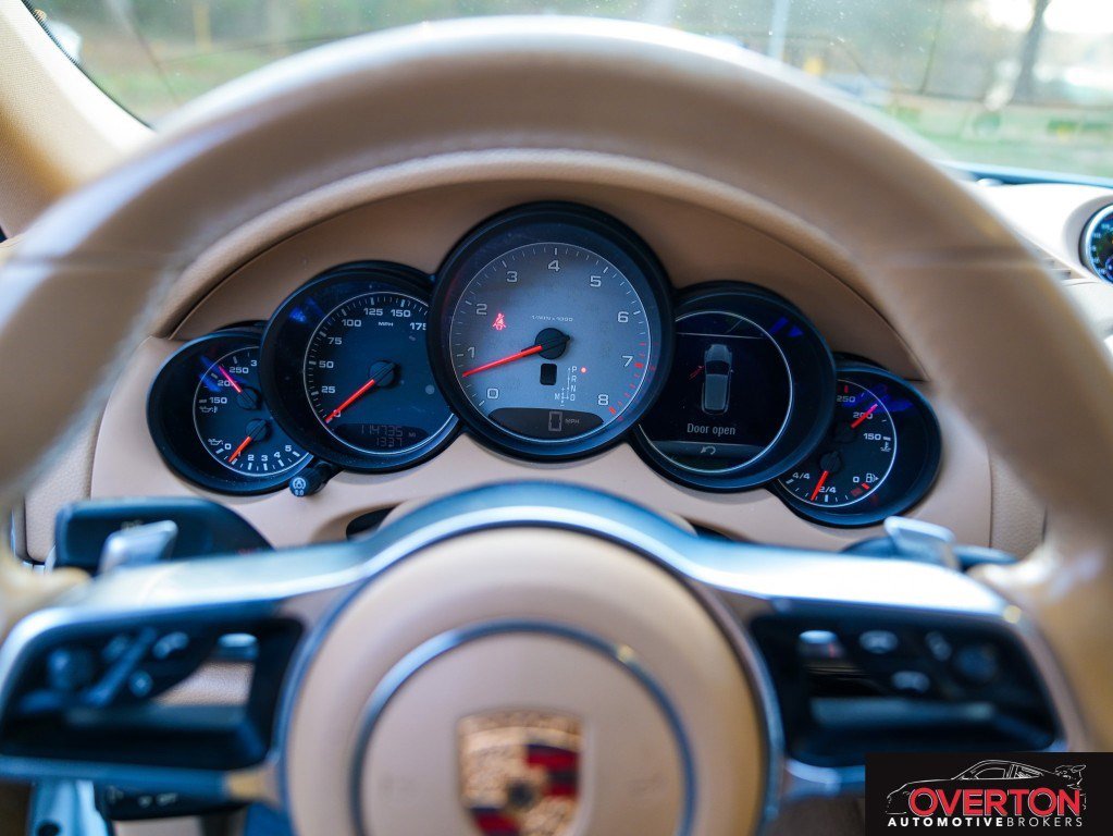 Used 2015 Porsche Cayenne S image 14