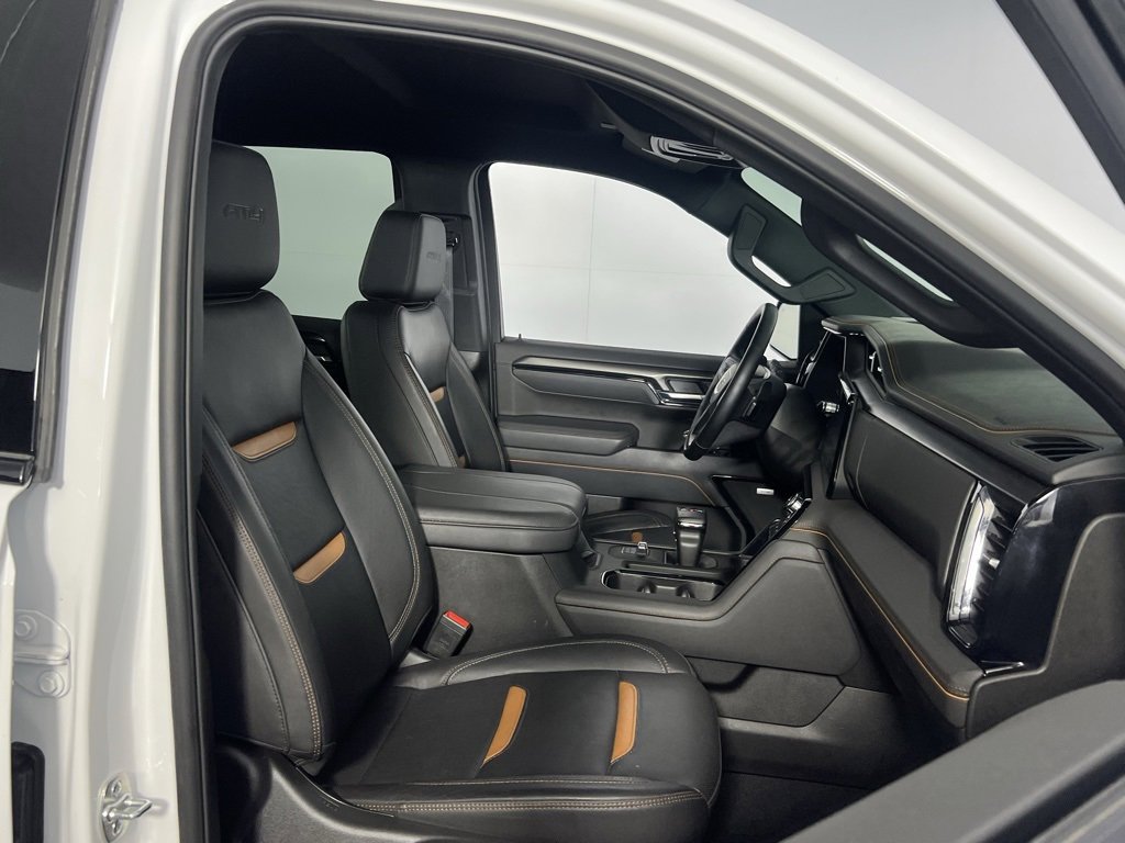 Used 2025 GMC Sierra 1500 AT4 image 28