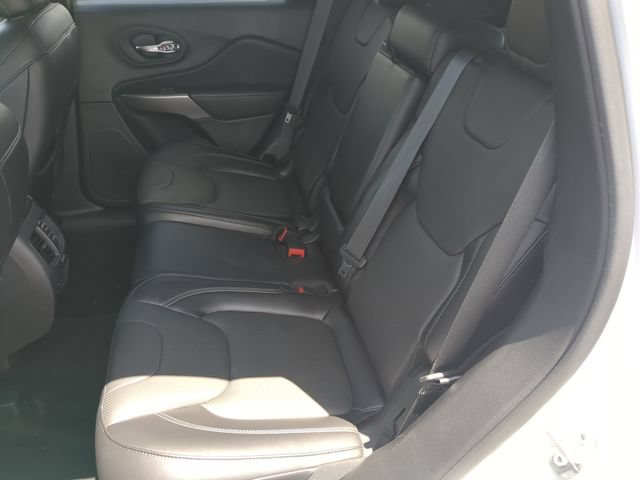 Used 2021 Jeep Cherokee Limited w/ Elite Package AWD/4WD image 20