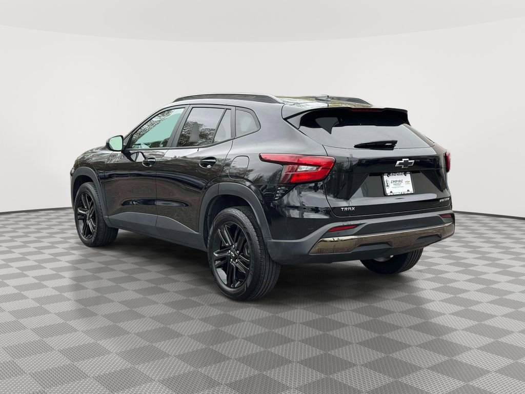 Used 2024 Chevrolet Trax ACTIV w/ Driver Confidence Package FWD image 5
